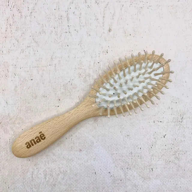 Anaé brosse à cheveux en bois à picots hêtre ciré